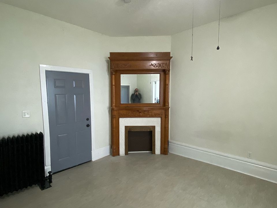 1st image of 1941 Madison St #D