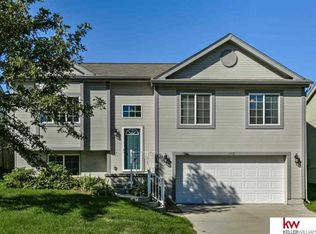 6702 N 148th St, Omaha, NE 68116