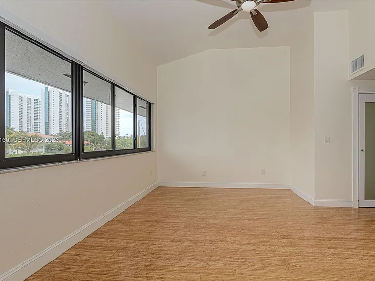 231 Poinciana Dr #401 — Photo 23