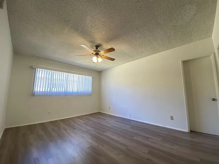 10856 Rose Ave — Photo 10