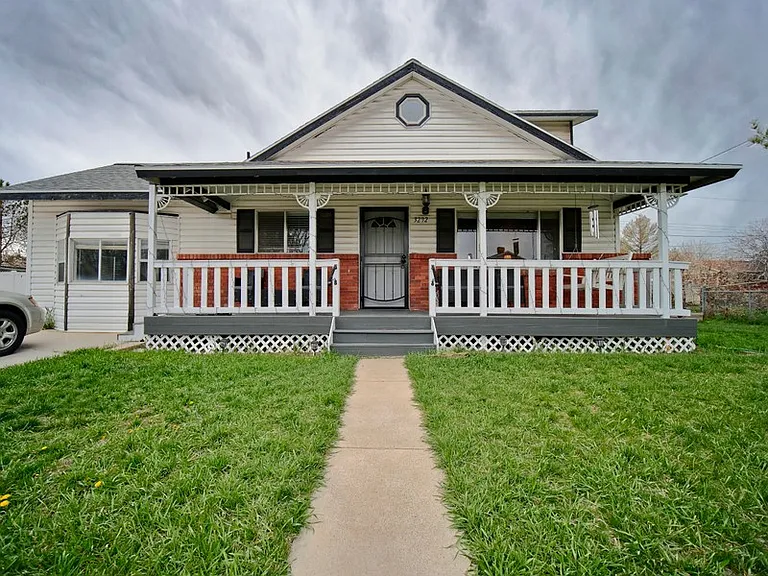 3292 S 4400 W — Photo 1