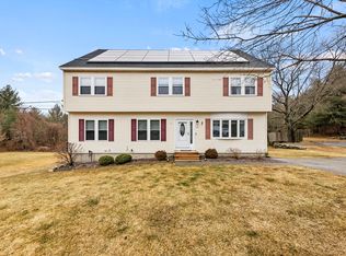 32 Briarwood Rd, Woburn, MA 01801
