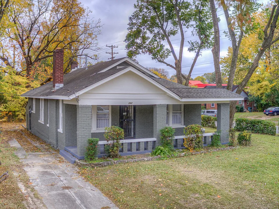342 N Claybrook St