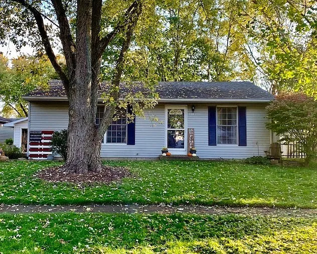 3205 York Dr photo 1