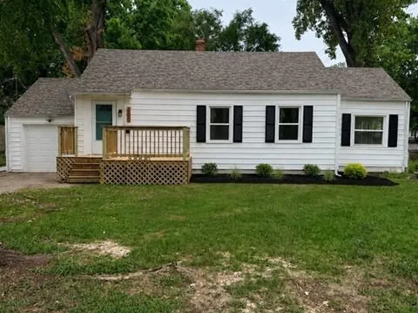 400 W 86th Ter, Kansas City, MO 64114