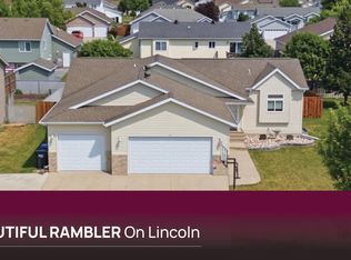 3532 Lincoln St S, Fargo, ND 58104