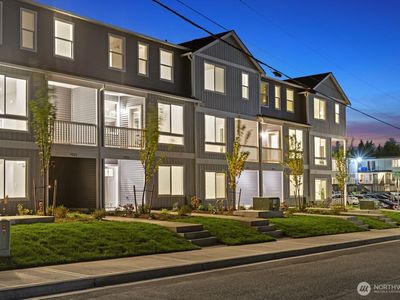 7025 Rainier Drive #B, Everett, WA, 98203