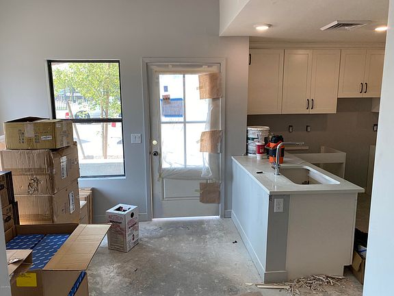 5th image of 475 N 9th St #106