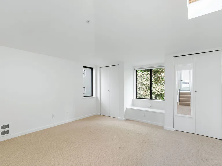 2048 13th Ave W #8 — Photo 16