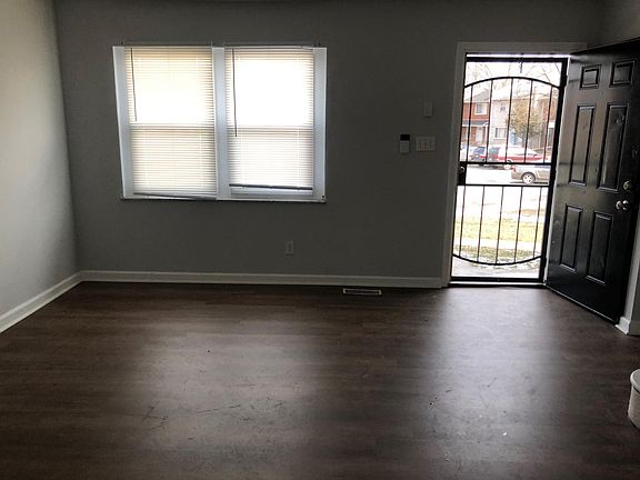 3rd image of 10025 Hawkins Ct