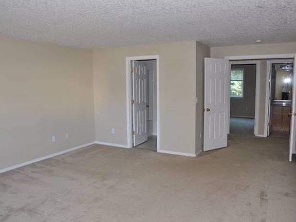 5th image of 16316 NE 43rd Way #1