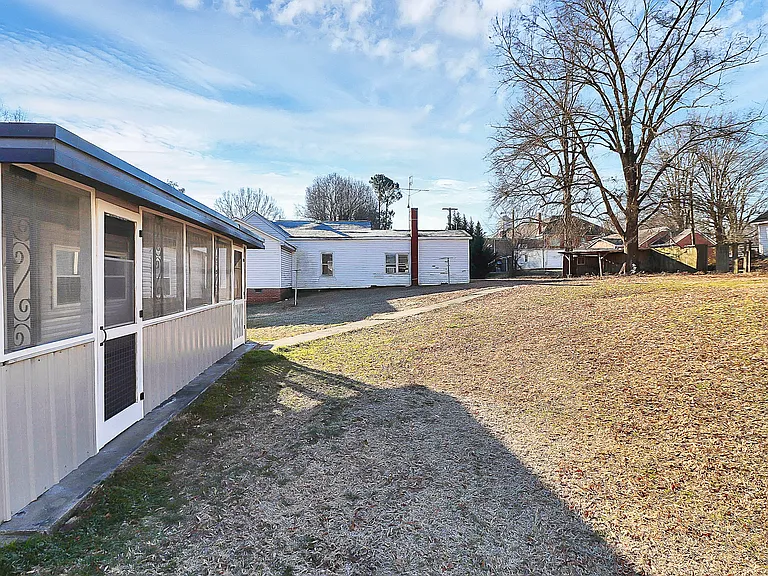 146 Swink St SW — Photo 29
