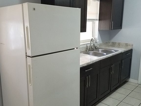 4th image of 1735 W Perdiz St