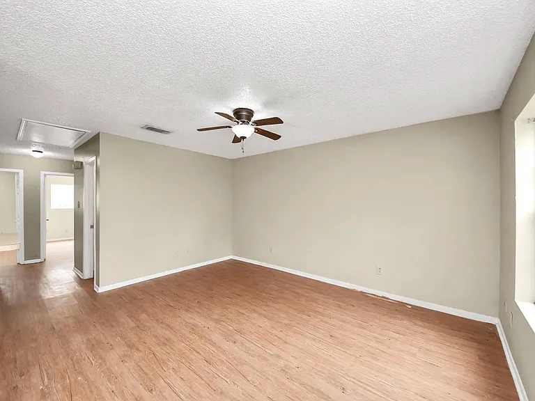 1006 Perry St #100 — Photo 9