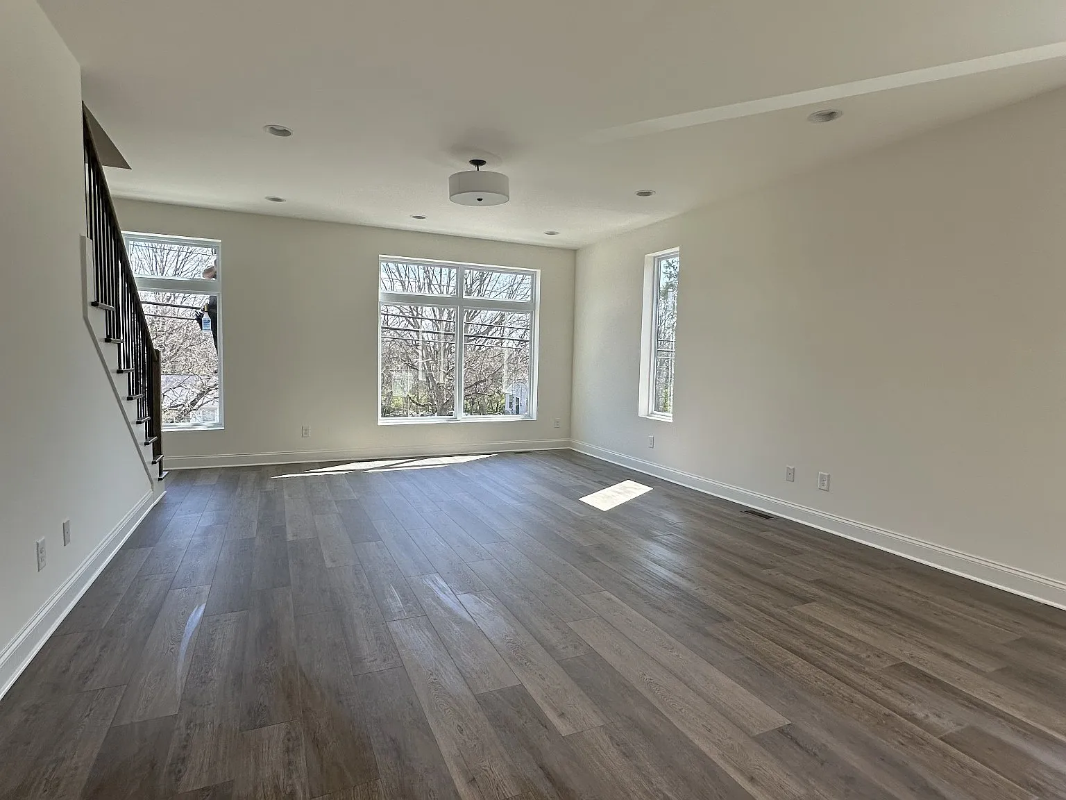3 bed, 3.5 bath, 1614 sqft, $2,350 — Photo 4