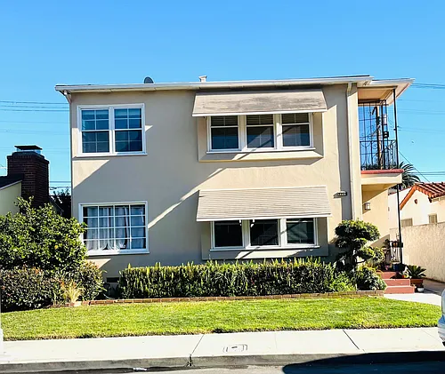 220 Argonne Ave #3 Photo 1