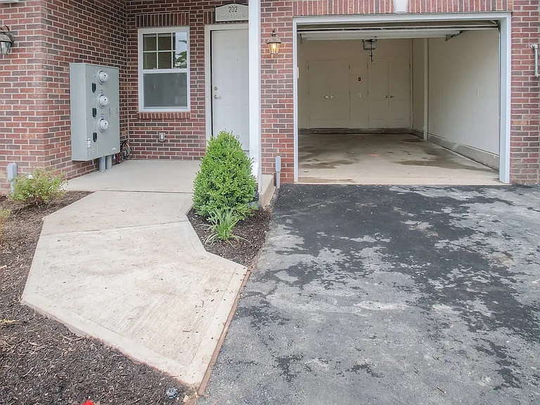 Detached Garages