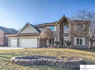 2224 S 183rd Cir, Omaha, NE 68130