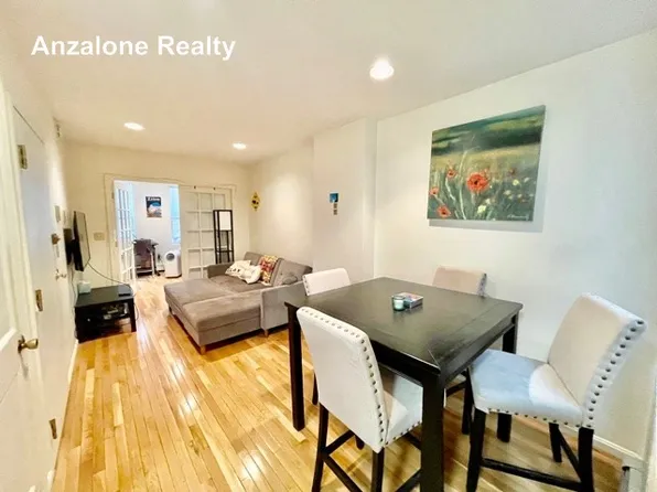 14 1/2 Hull St #5, Boston, MA 02113