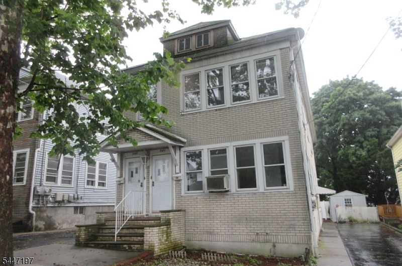 1st image of 740 2Nd Ave
