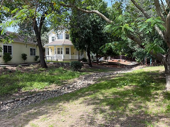 3rd image of 7617 Heather Rd