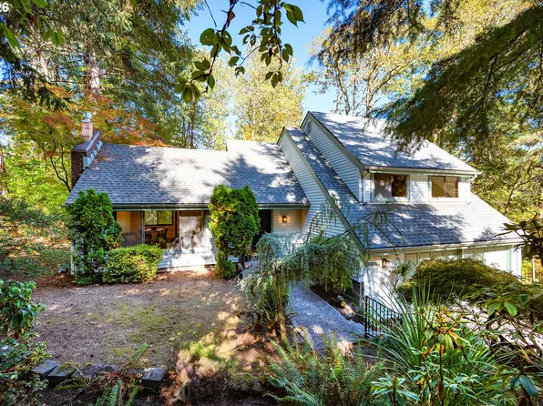 2867 Timberline Dr, Eugene, OR 97405