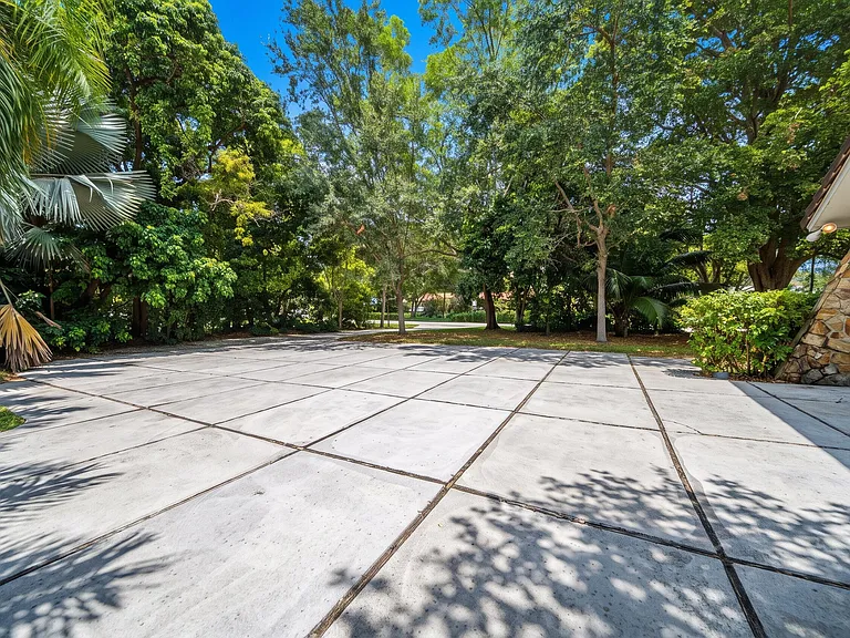 4020 NW 101st Dr — Photo 42