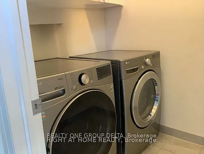 14 Hughes Ln W — Photo 8