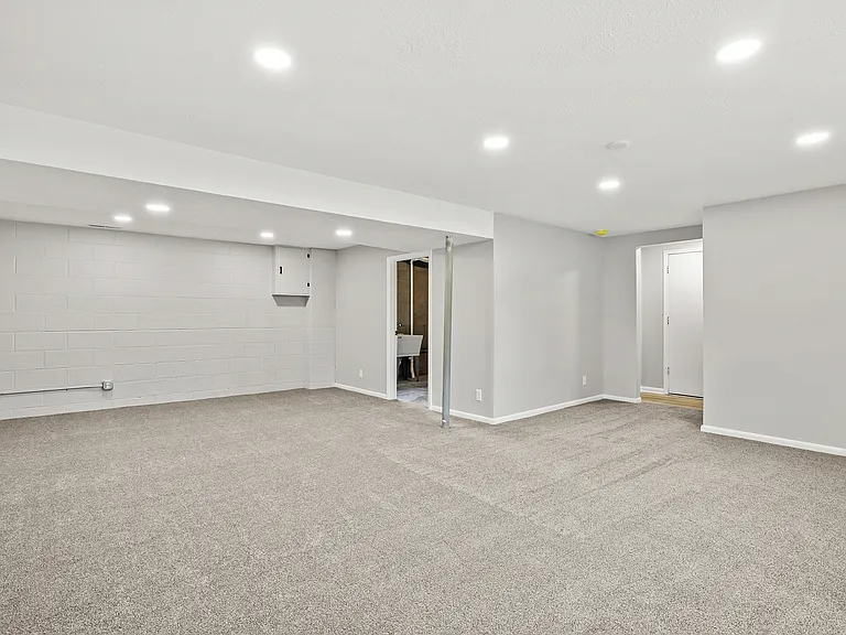 12448 Bel Dr — Photo 22