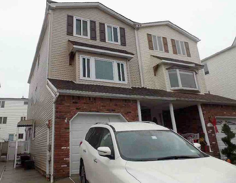 1st image of 54 Ilyse Ct