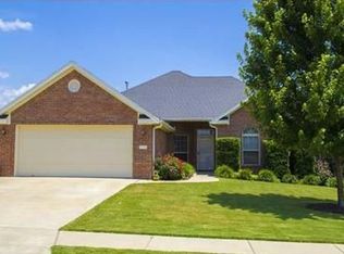 217 Dawn Dr, Centerton, AR 72719