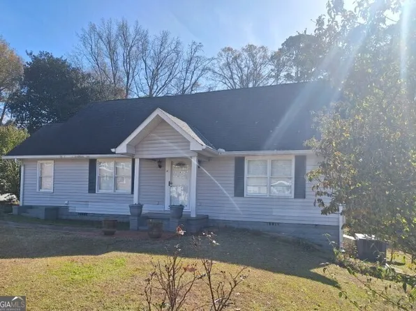 2206 40th St, Valley, AL 36854