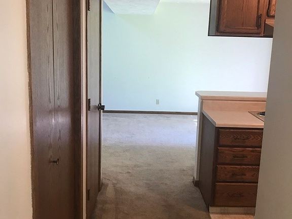 4th image of 1911 Stolley Park Cir