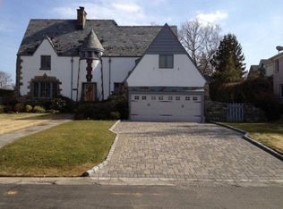21444 26th Ave, Bayside, NY 11360