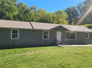 7717 Englewood Ave, Raytown, MO 64138