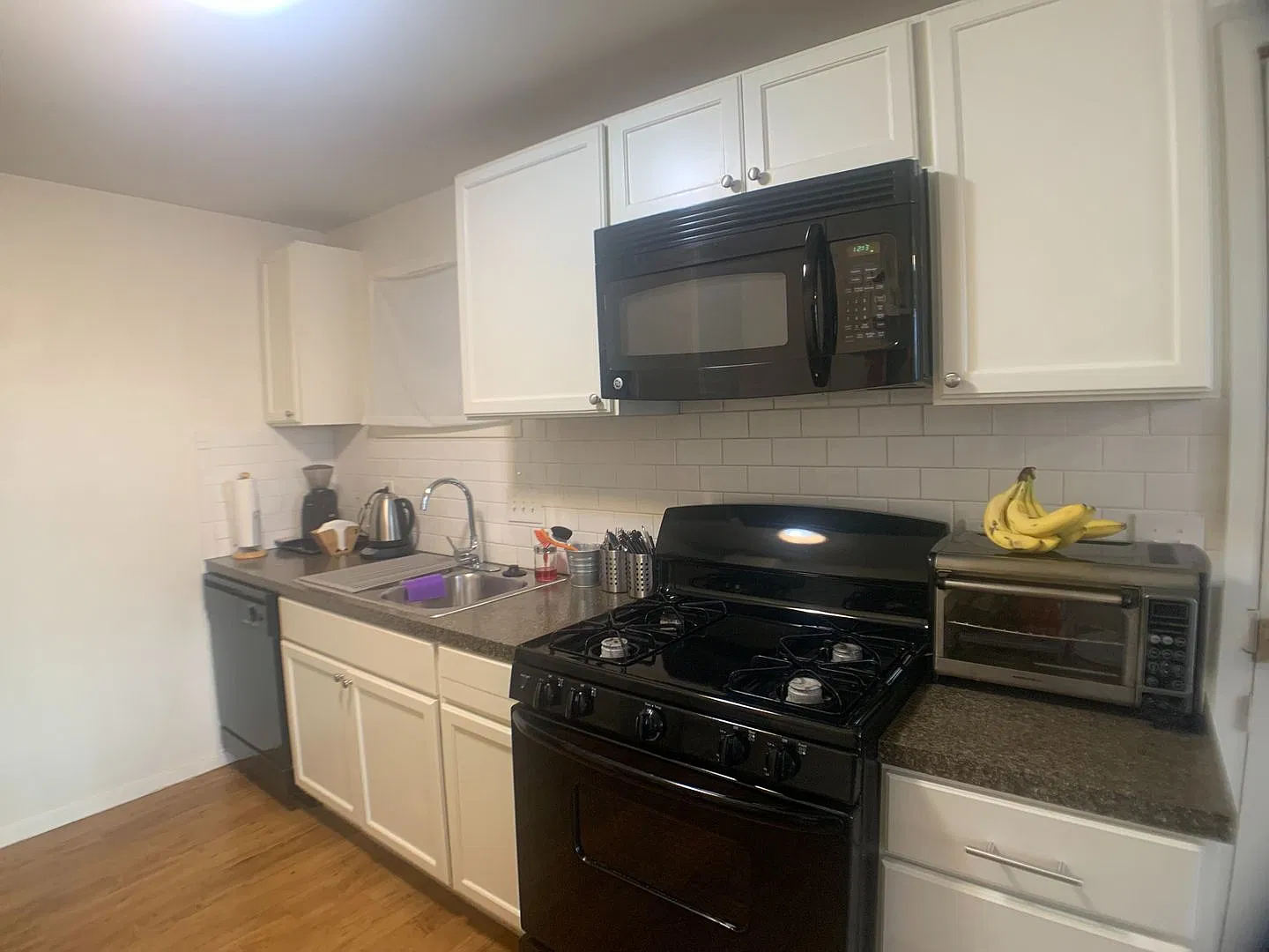 302 E. 30th St. - Charming North Campus Triplex — Photo 4