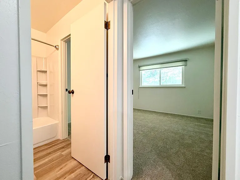 1254 Terra Nova Blvd — Photo 19
