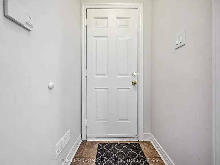 34 Gianmarco Way #BASEMENT — Photo 3