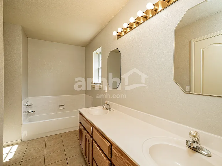 19713 E 38th Pl S — Photo 13