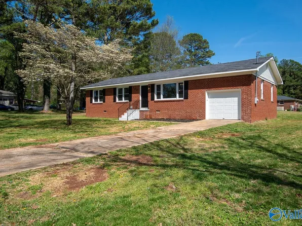 143 Sanderson Rd, Meridianville, AL 35759