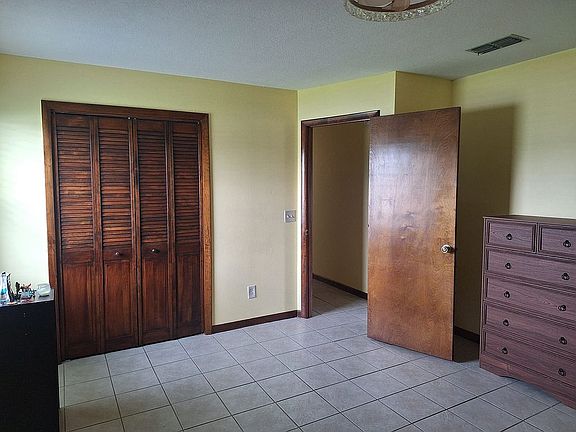 5th image of 1319 Manor Dr