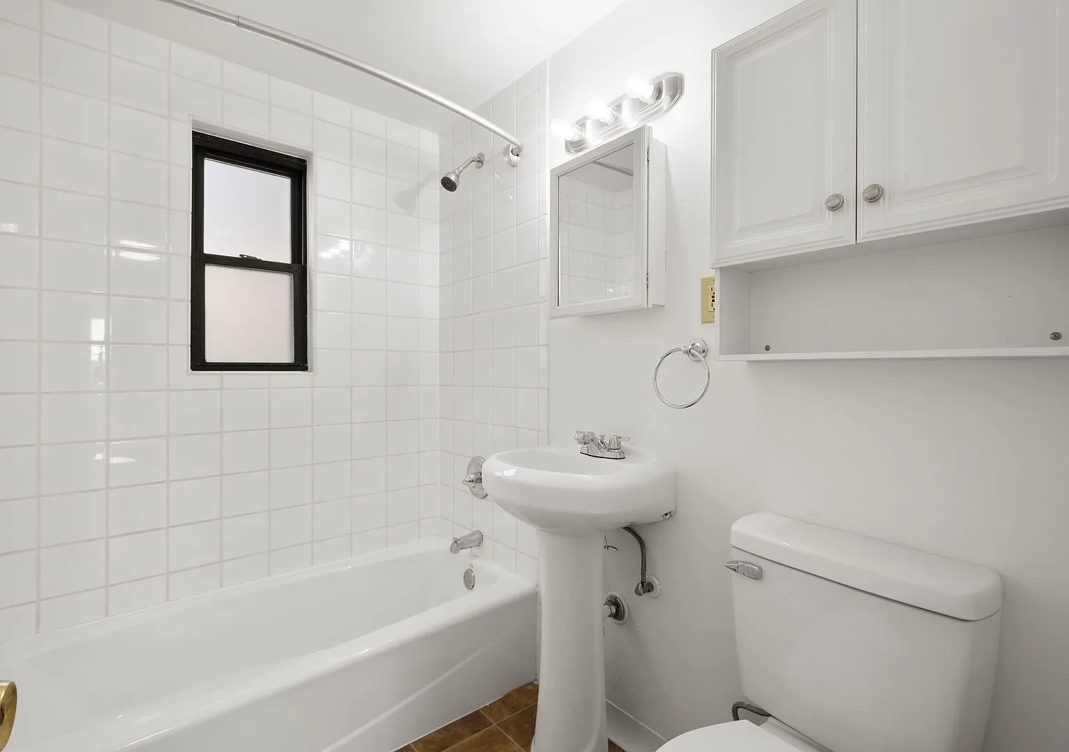 Lindberg Apartments — Photo 2