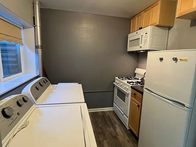 1802 W 700 S — Photo 4