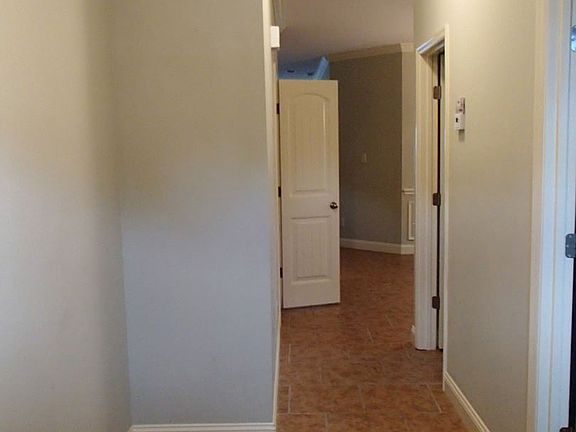 5th image of 5035 Greyfield Pl N