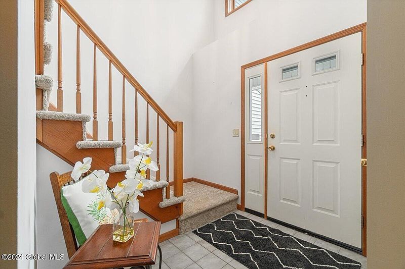 4th image of 30 Woodside Drive