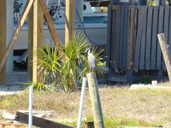 67 W 7th Ave, Horseshoe Beach, FL 32648