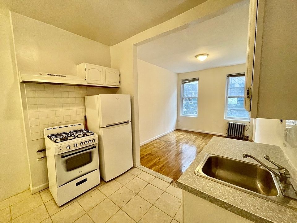 1st image of 524 E 11th St #L6