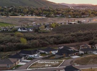 1045 Suncrest Trl, Richland, WA 99352
