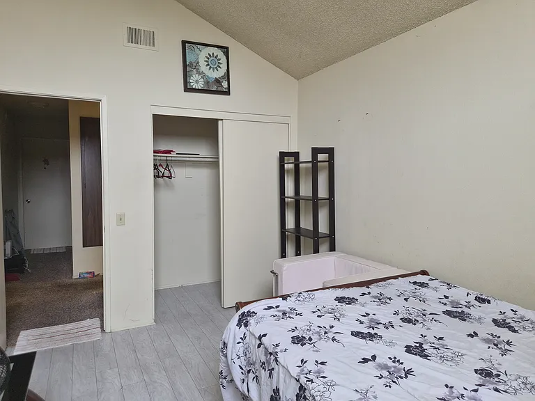 4822 King Cir — Photo 4