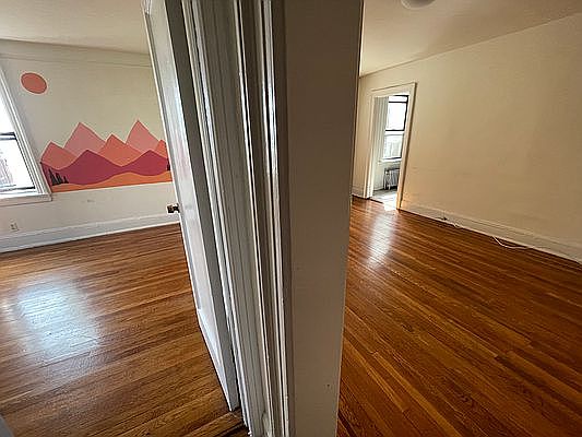 4th image of 32-15 35th St #D7